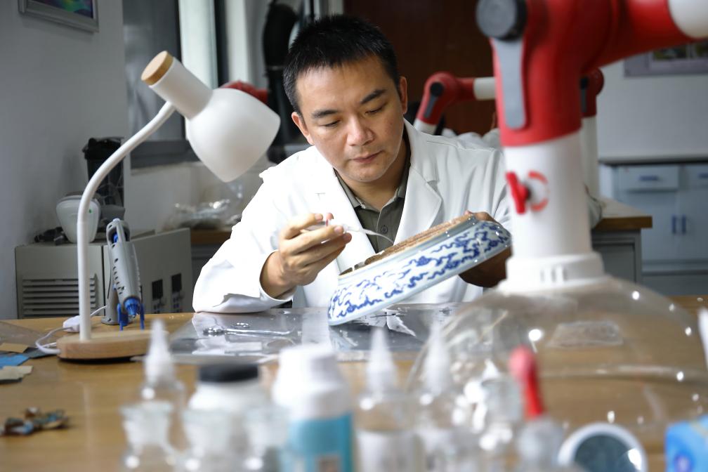 与文明“碎片”对话的瓷语者