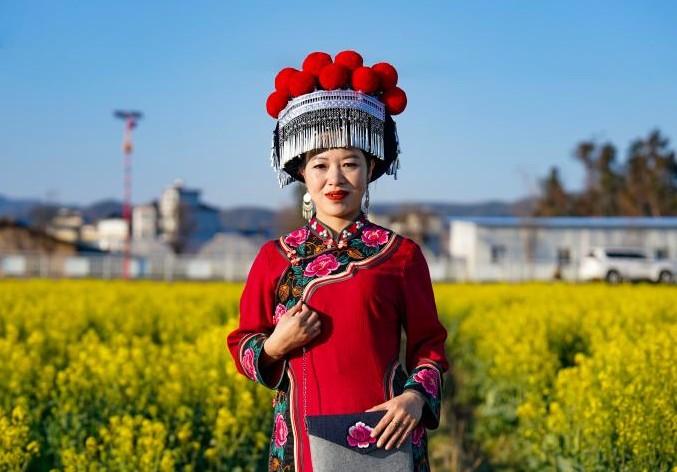 全国人大代表金瑞瑞：“绣”出富民路 “心”系履职情