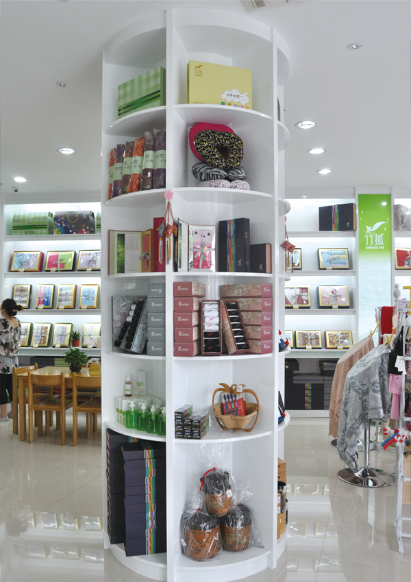 竹狐品牌专卖店/店面展示设计/杭州包装设计/杭州圣海包装艺术设计有限公司
