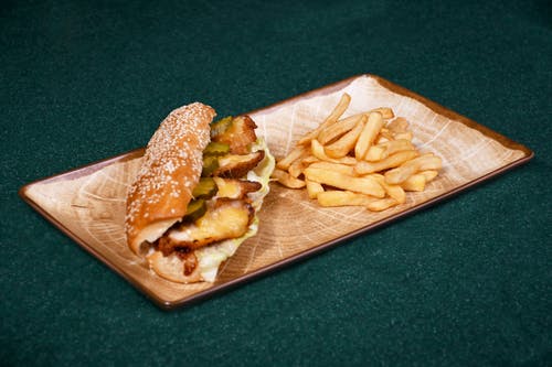 教育部长陈宝生：着眼国之大者，厉行勤俭节约