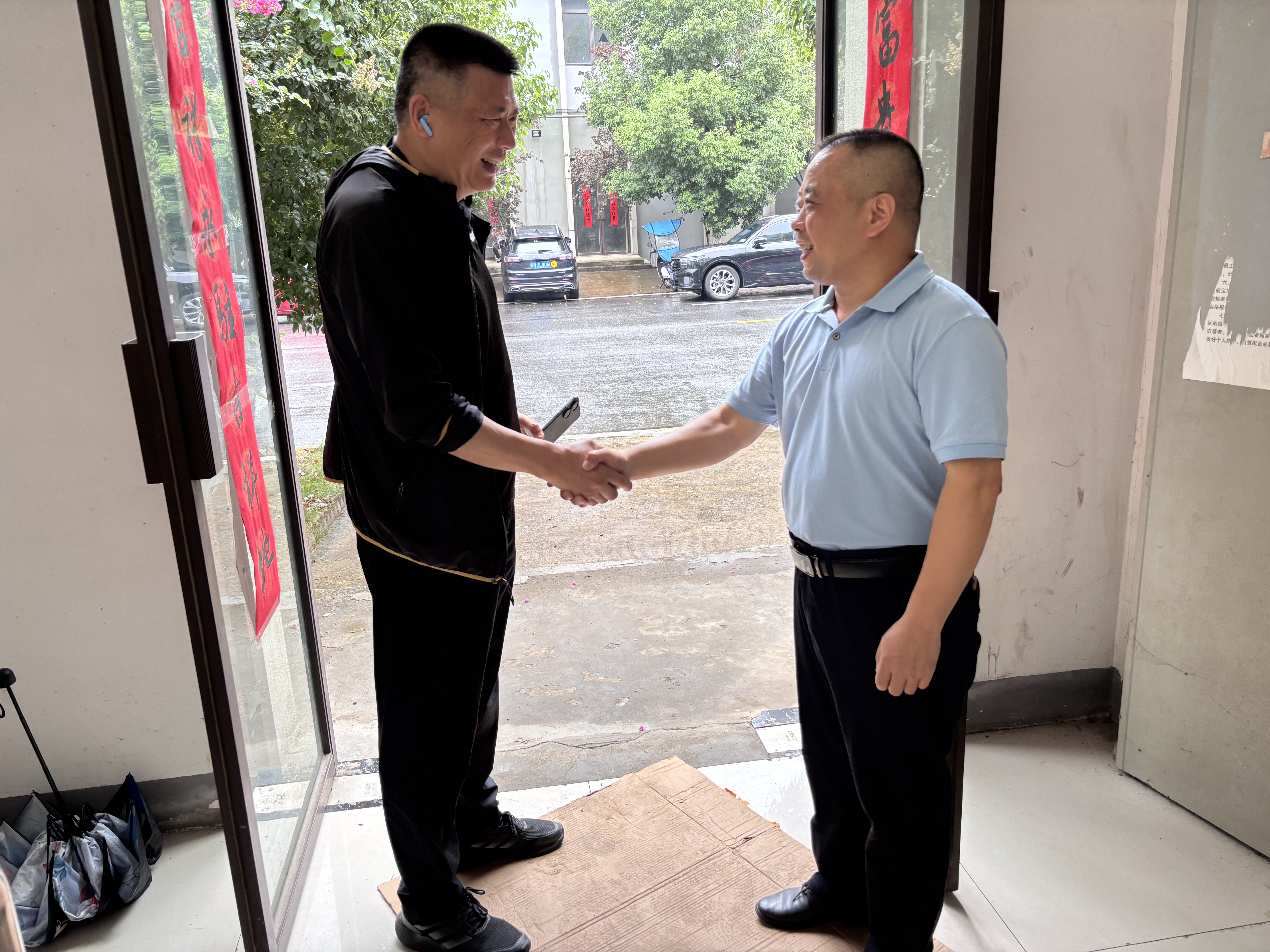 林德集团非标团队到永捷力工厂参观