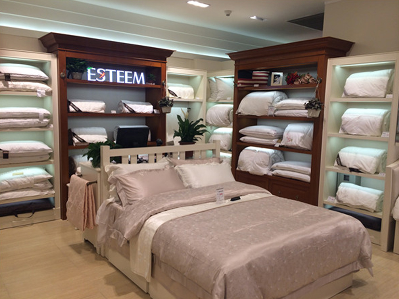 家纺柜在材料的选择上应该考虑哪些因素