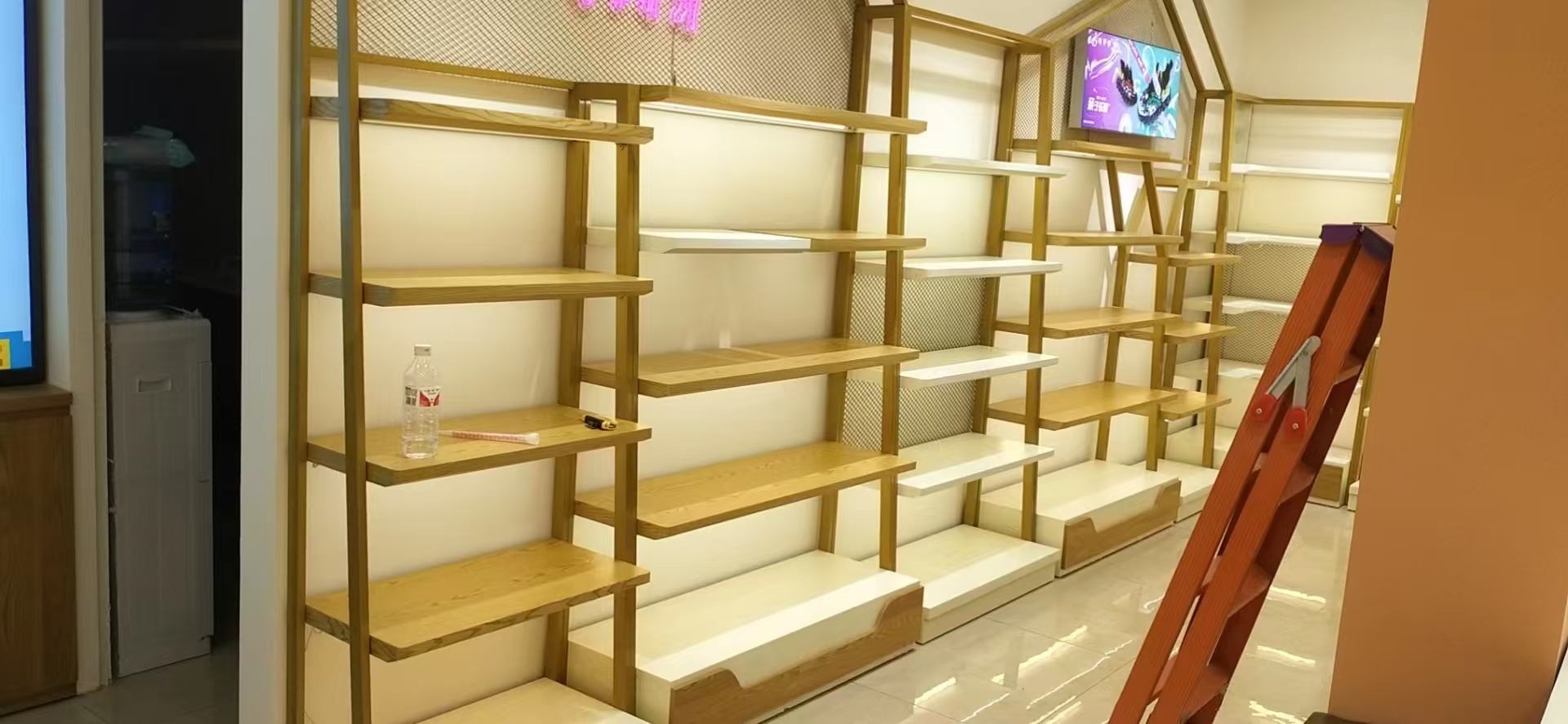 那些能让店面增强吸引力的童装柜元素