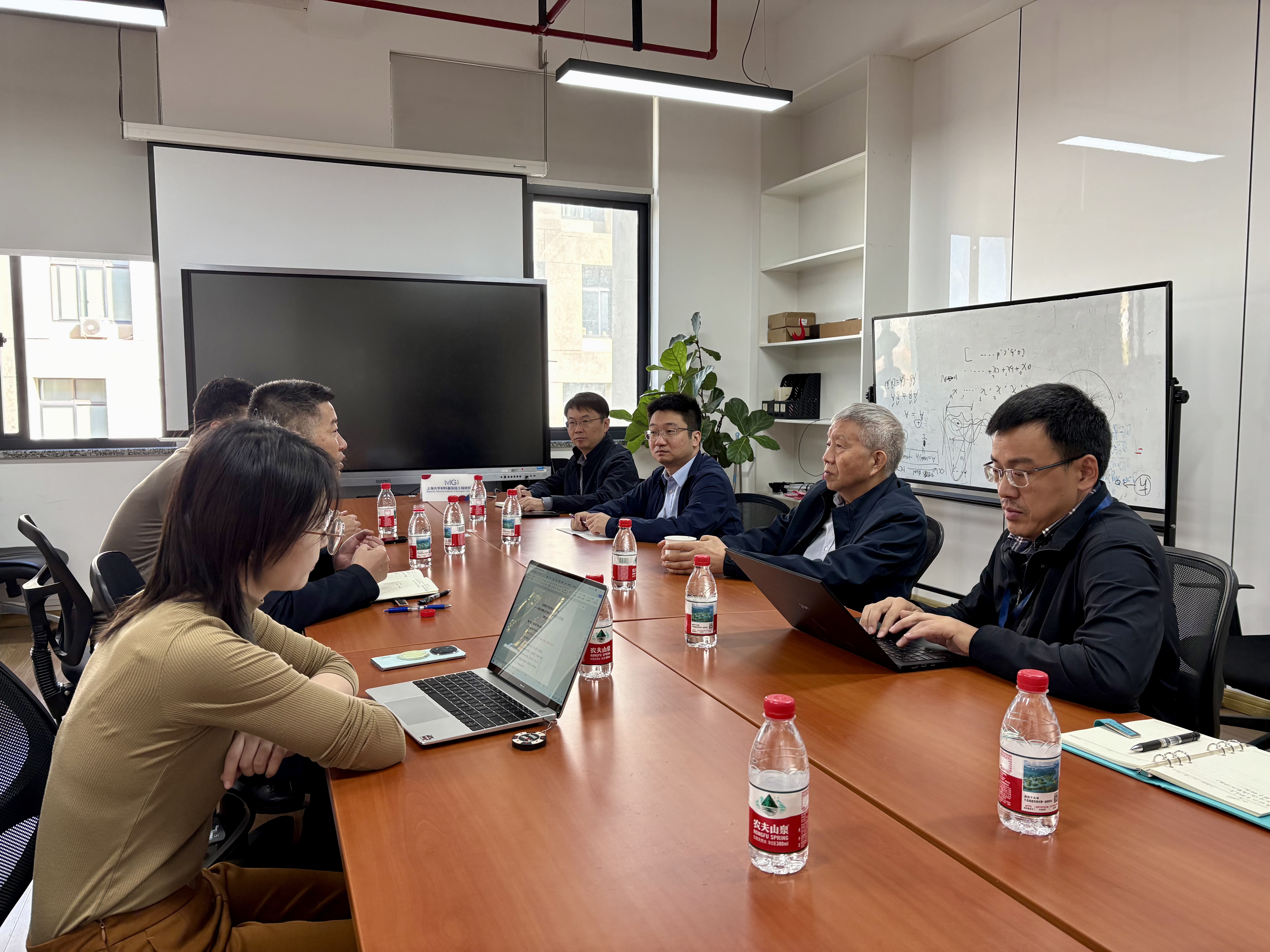 冠泓塑业 + 资源循环访张统一院士！共探 AI 破局再生塑料痛点