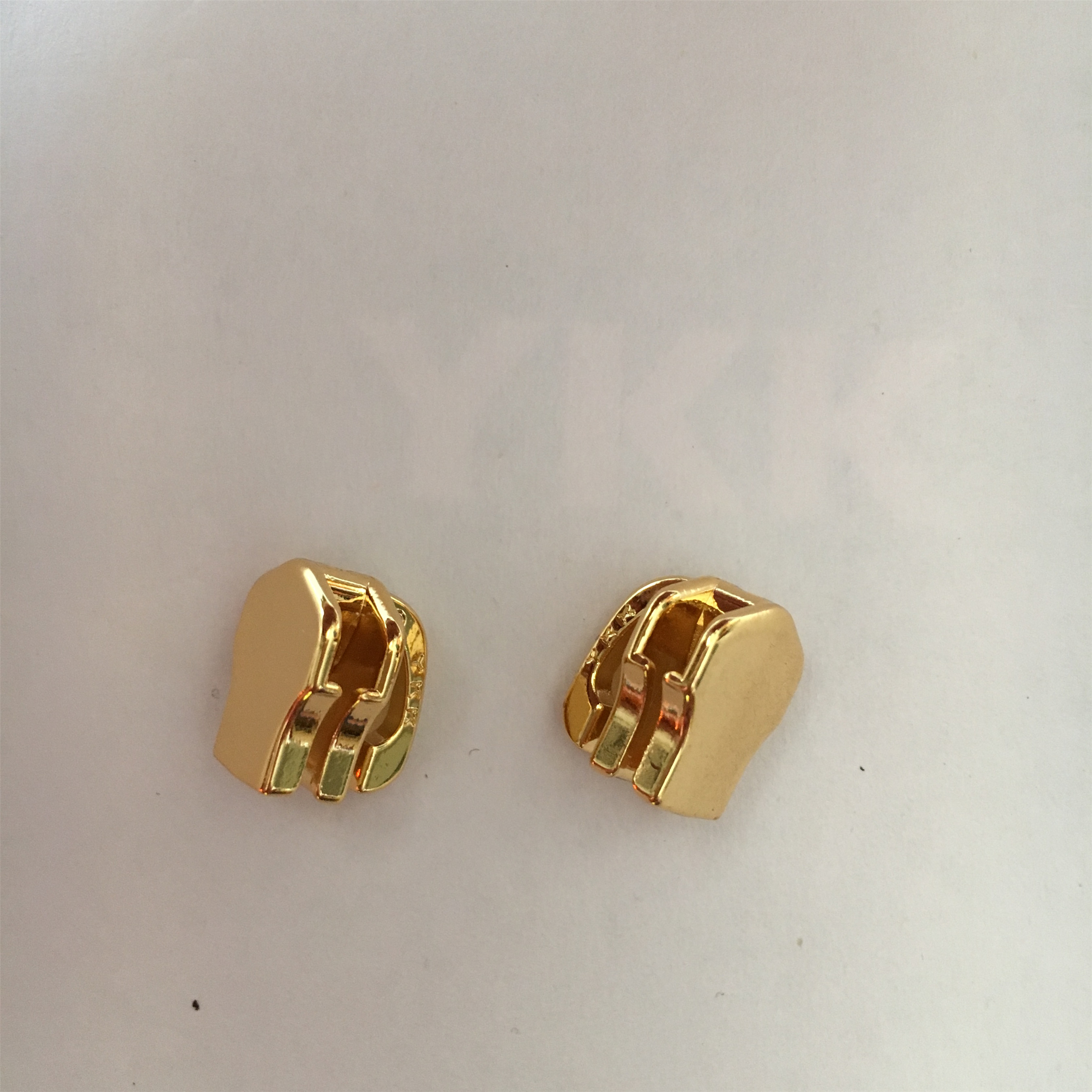 5号亮金象鼻头