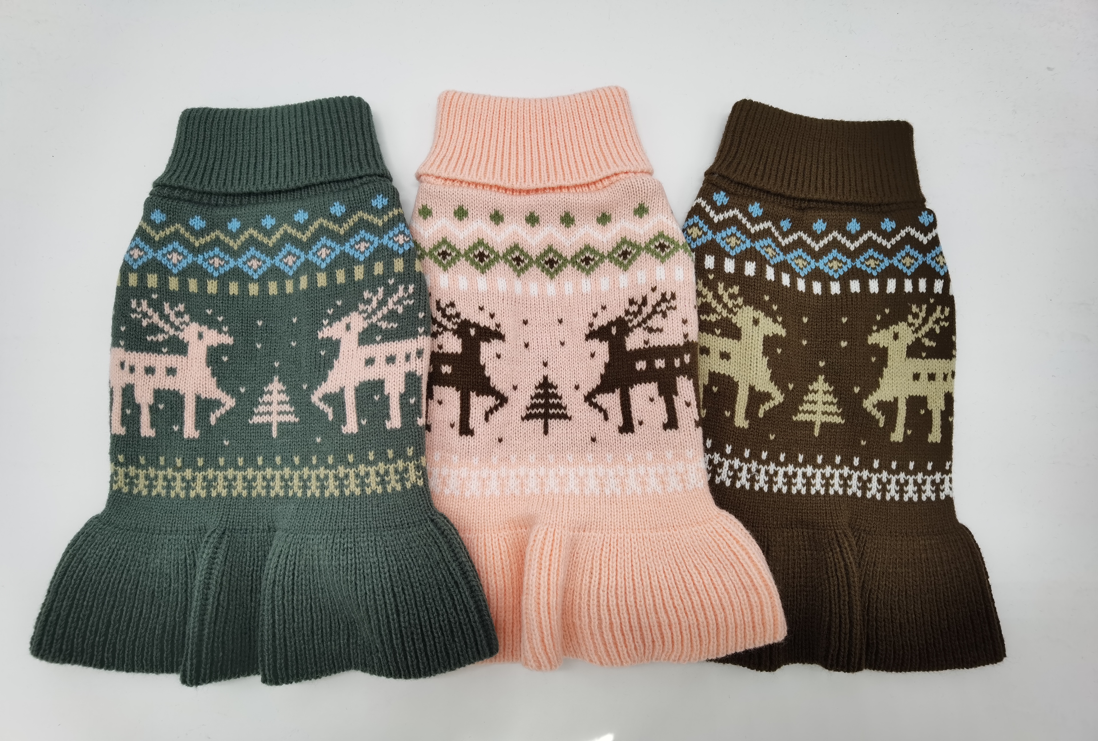 2025秋冬圣诞宠物裙装狗狗猫咪针织时尚保暖外套