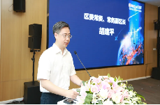 成都市金牛区副区长胡建平出席 签约合作<br />
<div>
	<br />
</div>