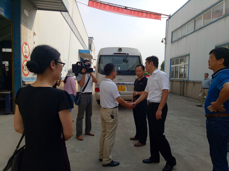 肥西县委县政府领导莅临合肥宝乐包装督查安全生产工作