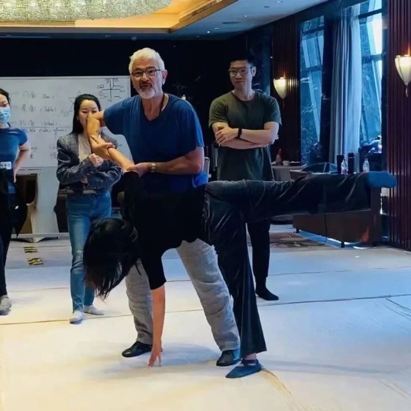 国际舞动大师Zvika带你搭乘派索课程“时光机”改写你的人生剧本