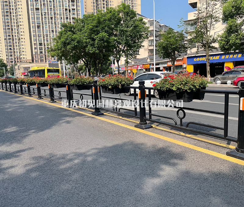 隔离栏杆