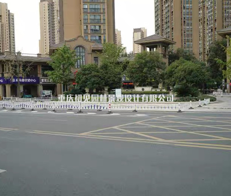 隔离栏杆