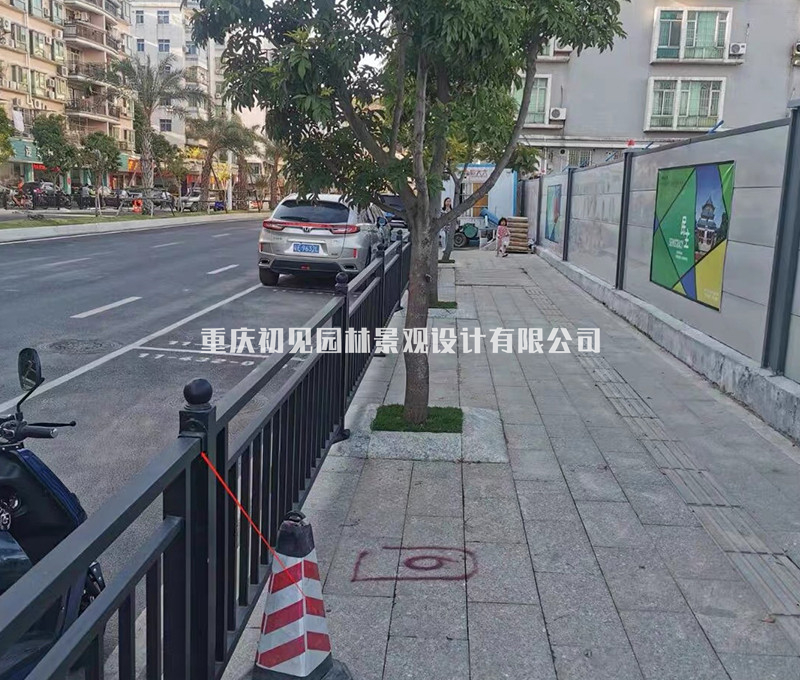 隔离栏杆