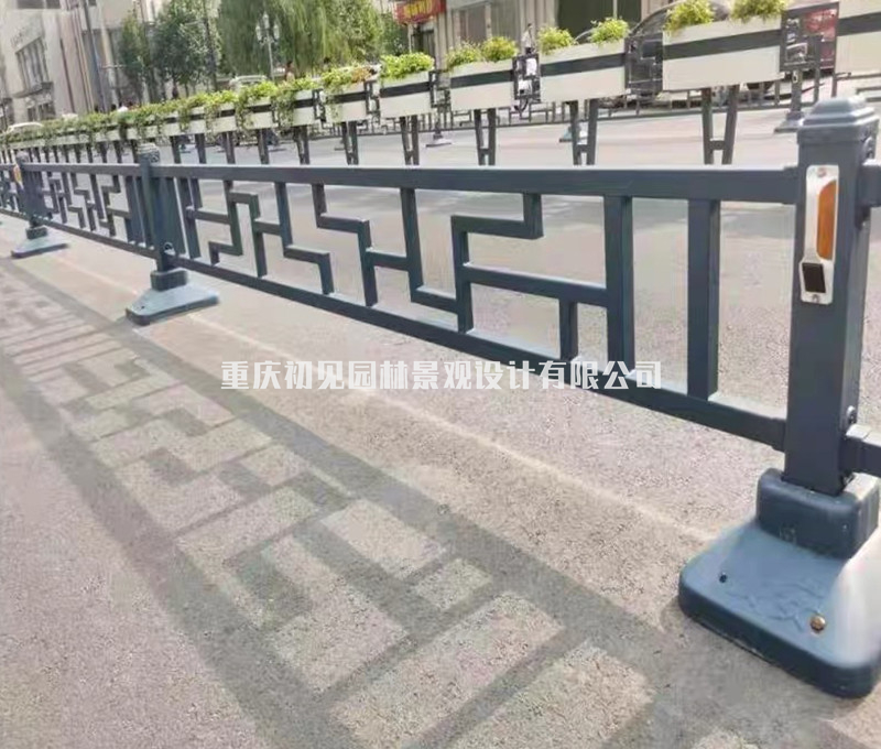 隔离栏杆