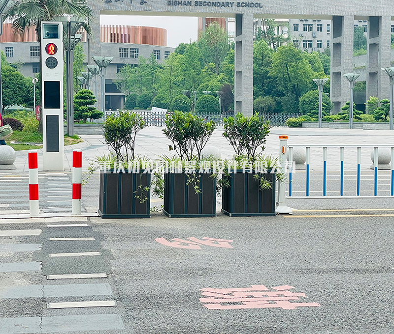 塑木花箱