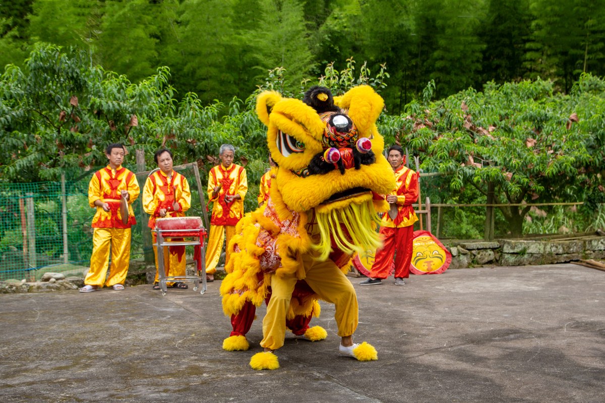 密花村