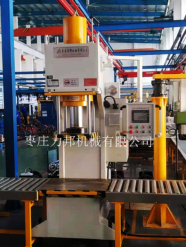 单柱液压机液压工作时作用地面压力大吗