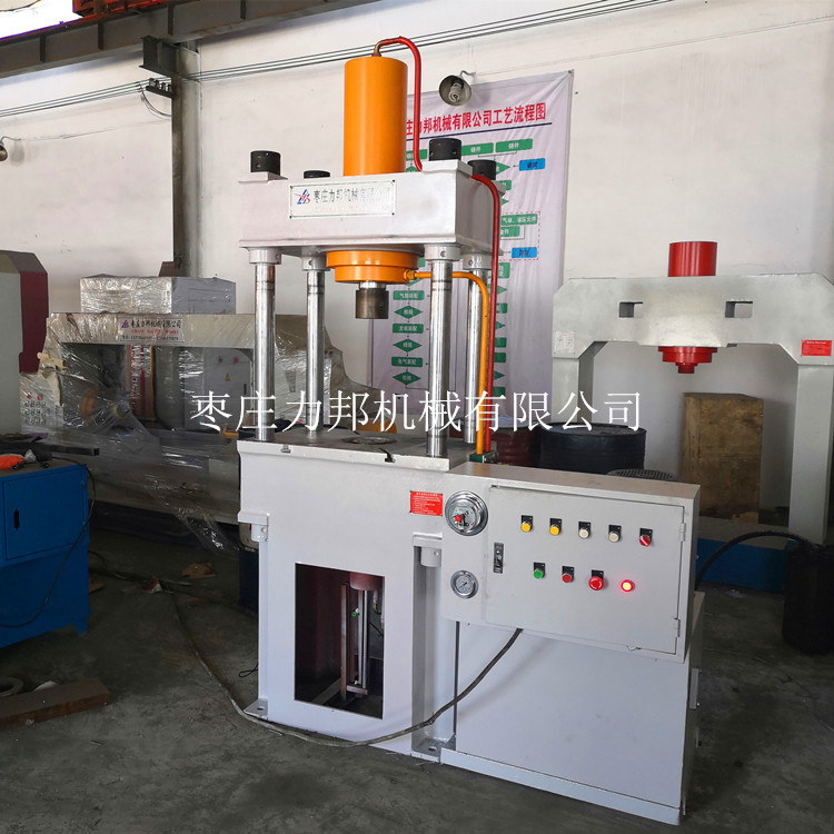 100吨四柱两梁液压机