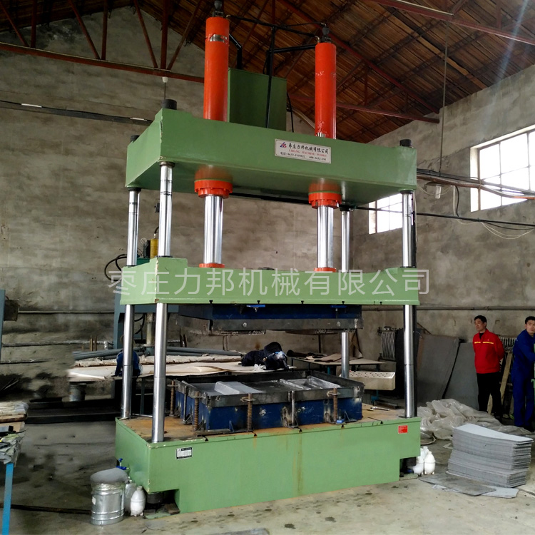 250吨双缸大台面四柱液压机