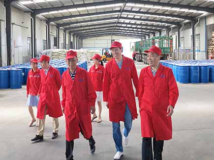 中国石油大学（华东）石油工程学院王成文教授、成都欧美克石油科技股份有限公司总经理陈蔚、技术总监李勇一行到我公司参观考察