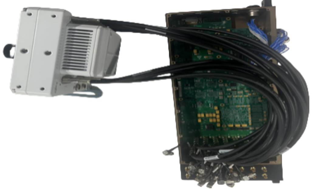 高带宽自适应光学控制器