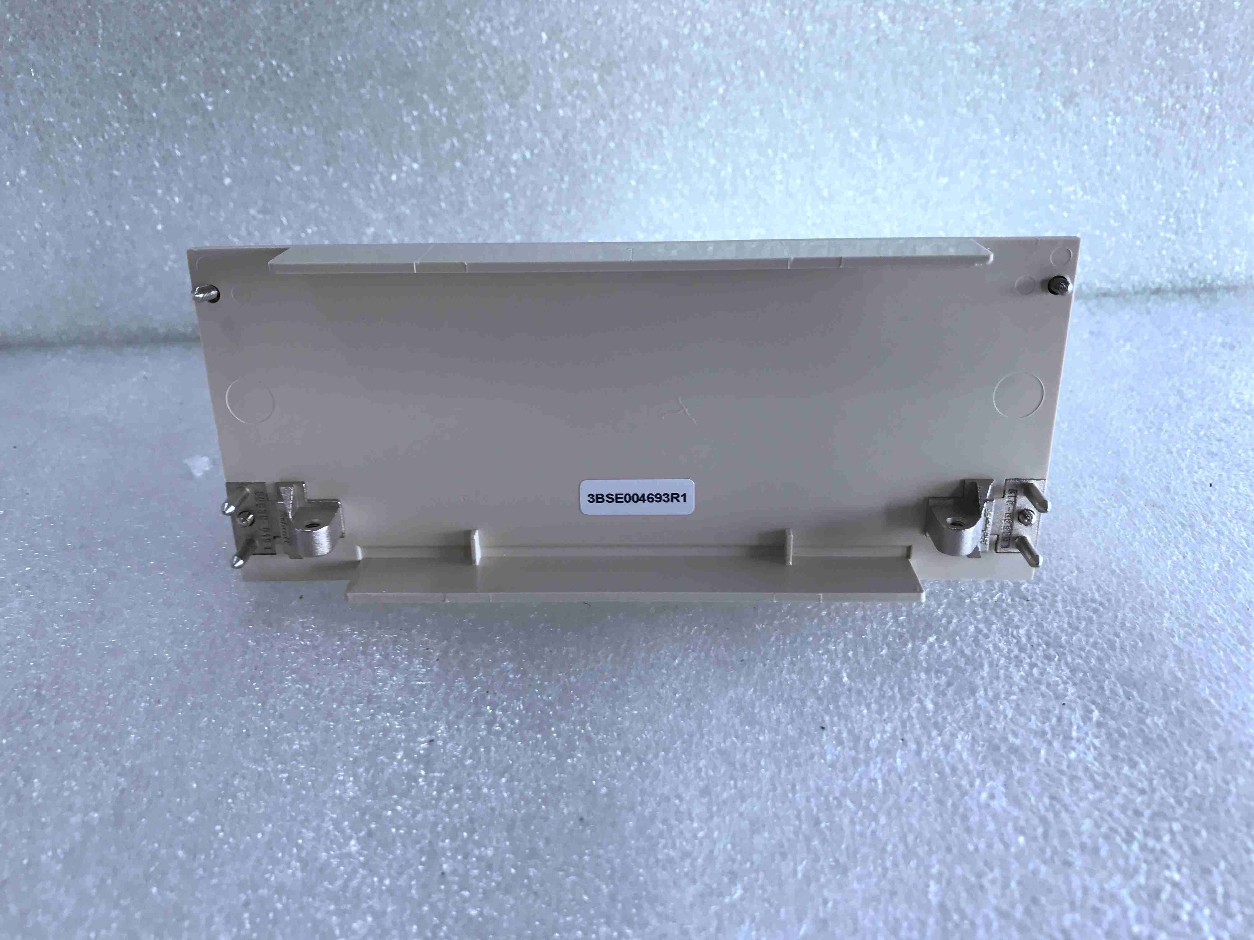 ABB operation panel PM825-1 3BSE010800R1 system module