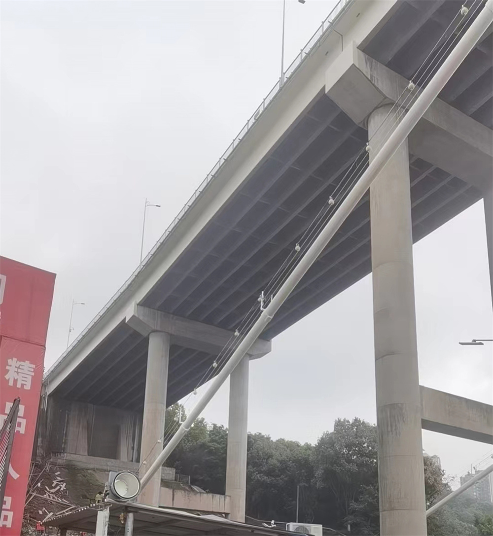 桥梁加固