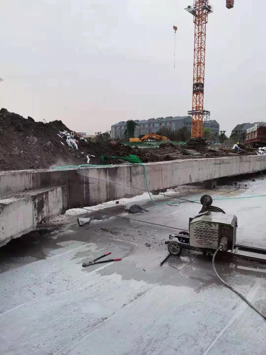 混凝土静力拆除