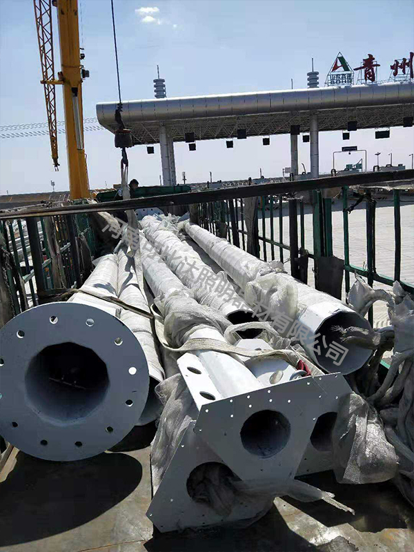 山东太阳能路灯工程实拍