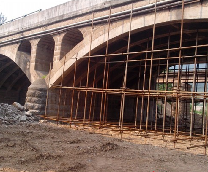 桥拱加固
