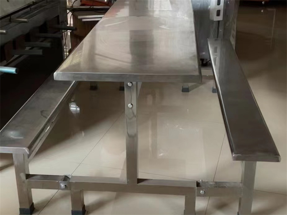不锈钢餐桌
