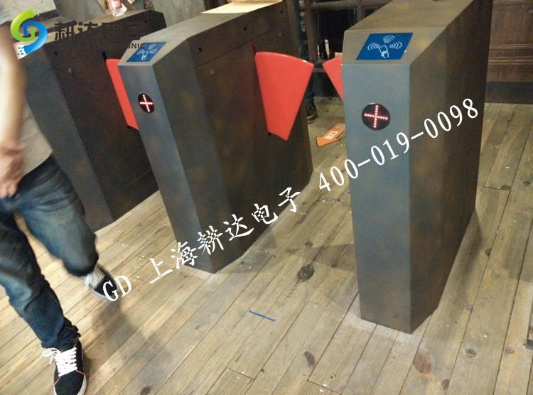 上海中山公园龙之梦自助餐厅售票翼闸。