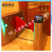 展览会现场使用双机芯翼闸.配合人脸识别系统控制翼闸