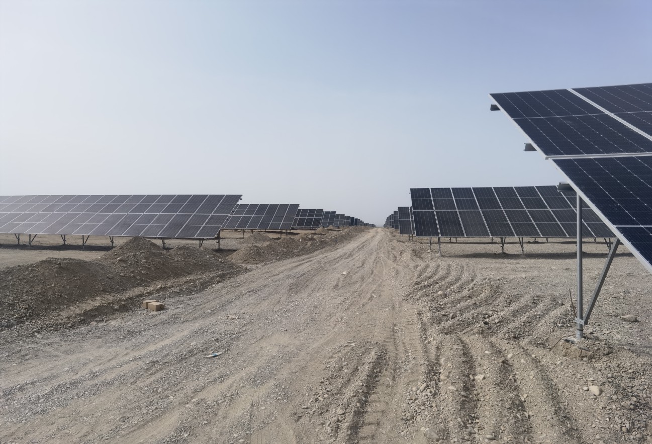 新疆乌什700MW光储一体化项目