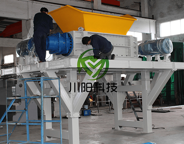 輪胎撕碎機(jī)