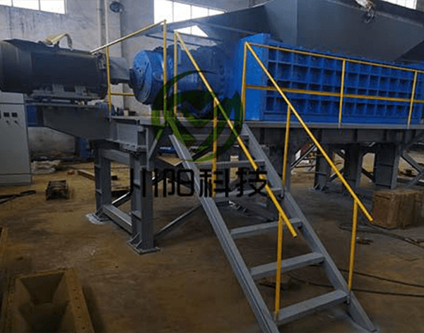 垃圾撕碎機(jī)