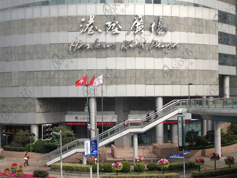 <span>上海港陆广场</span><br />
