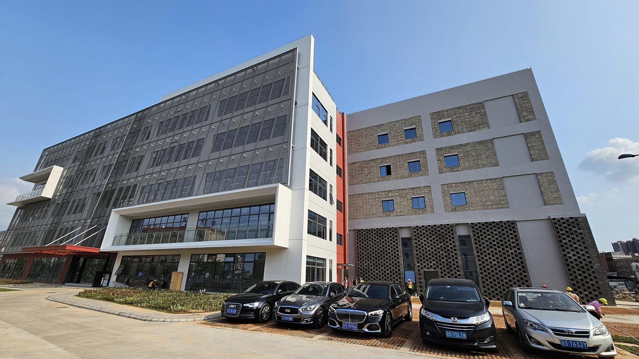 幸康電子製造電源廠房