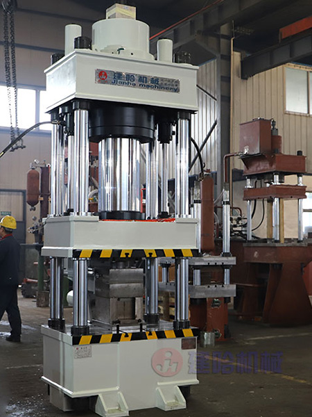 山东建哈宝发重工介绍四柱液压机对液压油的检测方法