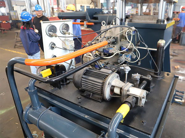 转子压铸机油泵不能起动