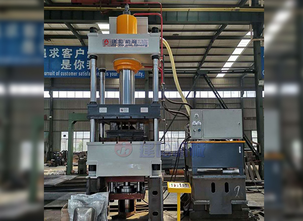 304不锈钢餐具成型液压机的应用