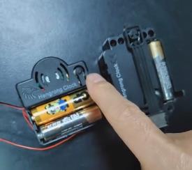 摇摆音乐报时挂钟的实际时间与报时的点数不同步怎么调？