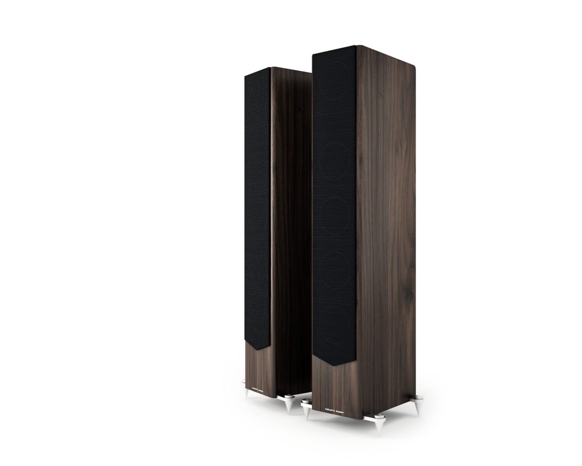 <span>AE520-Walnut-scaled-1</span>