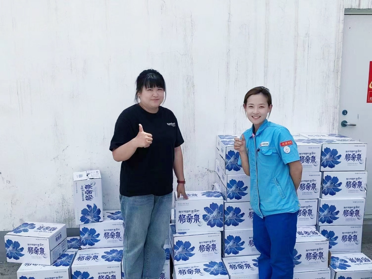 炎炎夏日送清凉 点点关怀暖人心——四川万林新疆分公司开展“夏日送清凉到一线”工作