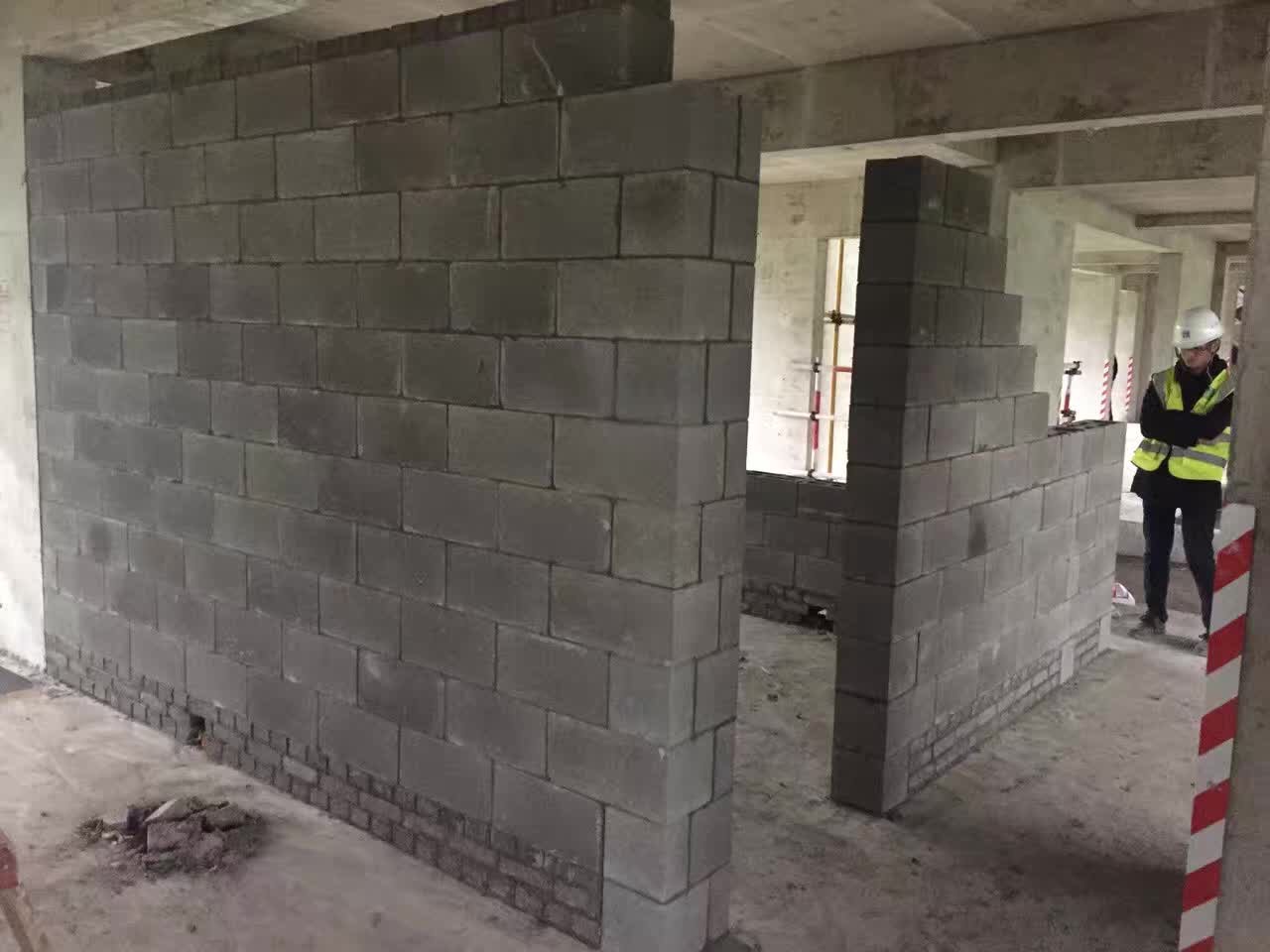 混凝土连锁空心砌块