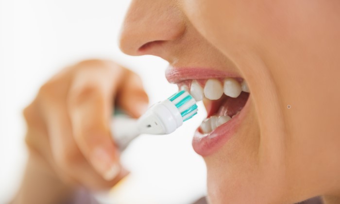 起床就刷牙等于白刷，五大错误刷牙习惯！—义乌傅氏口腔