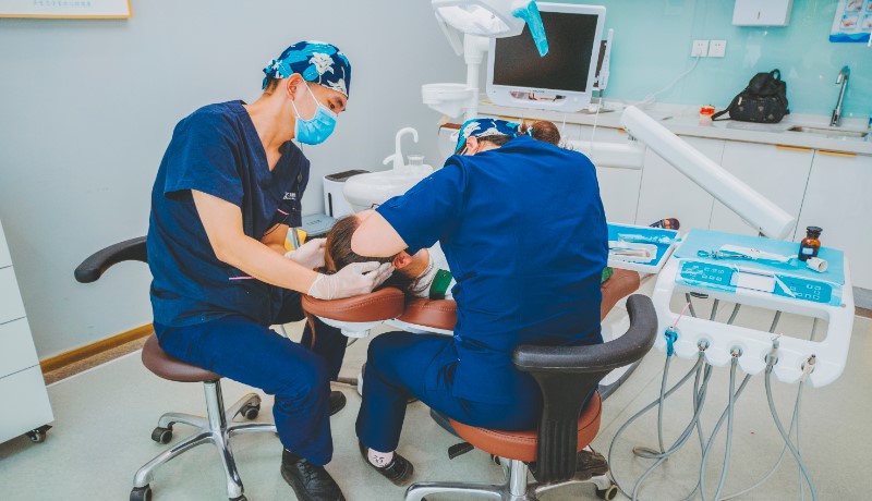 牙医是“工程师”不是零售批发商！