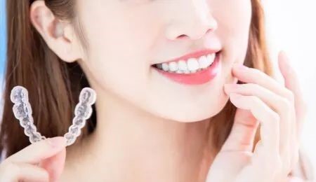 矫正牙齿花多少钱不算被坑?—义乌傅氏口腔 矫正牙齿花多少钱不算被坑?—义乌傅氏口腔