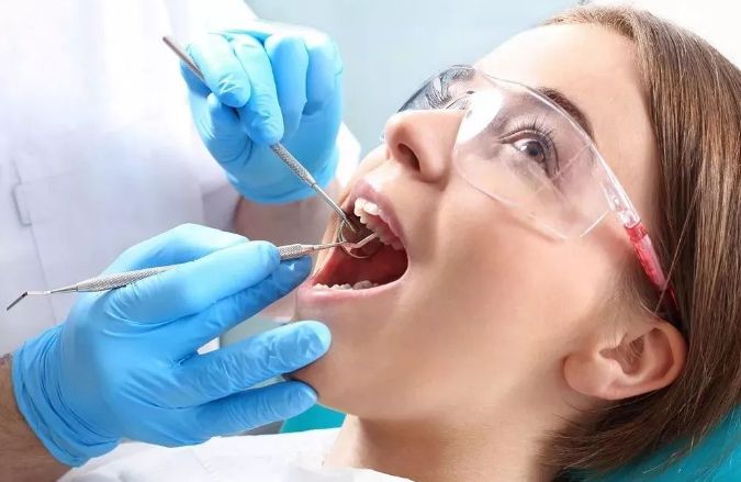 只有上排牙不齐为啥也要做全口矫正？—义乌傅氏口腔