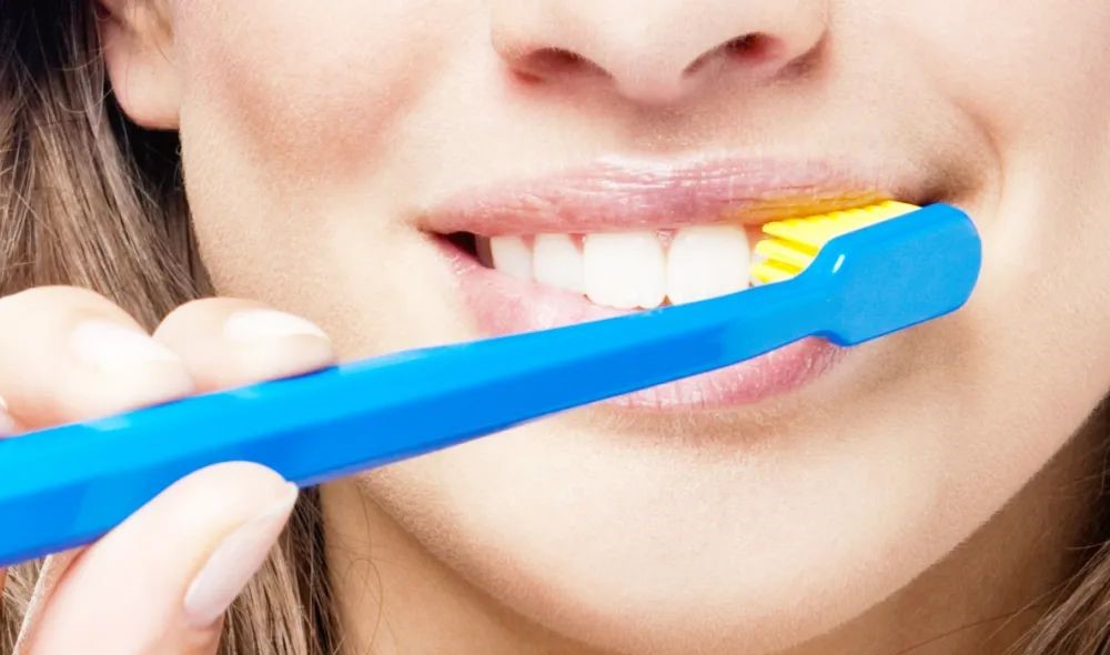 吃东西牙齿就酸软，当心五种牙病找上！