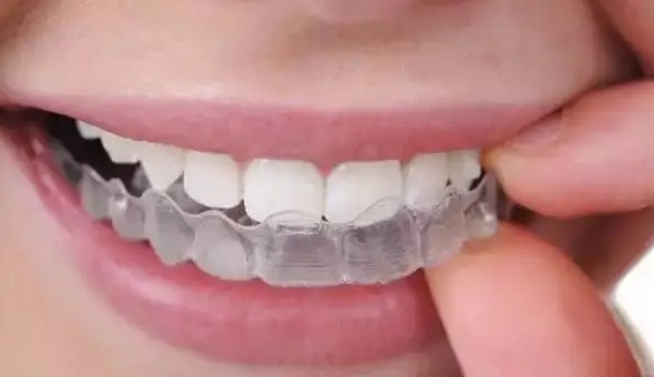 牙齿歪了还能矫正吗？—义乌傅氏口腔